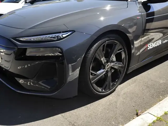 Audi A6 e-tron