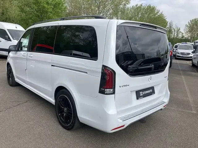 Mercedes-Benz V 250
