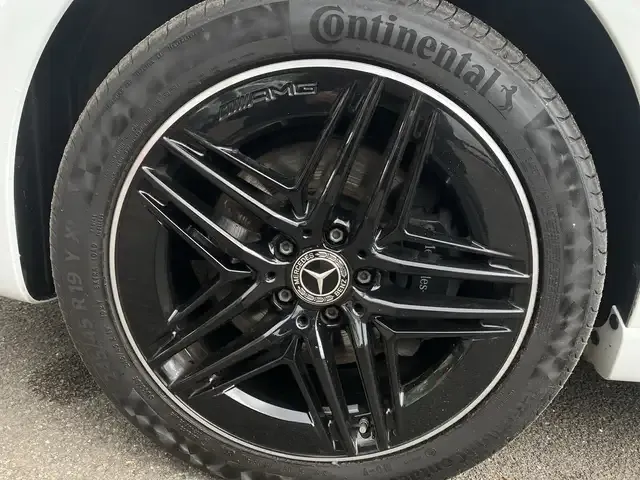 Mercedes-Benz V 250