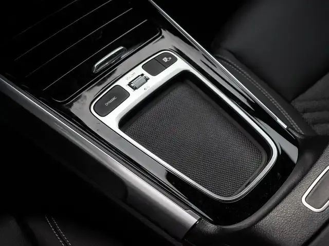 Mercedes-Benz EQB 300