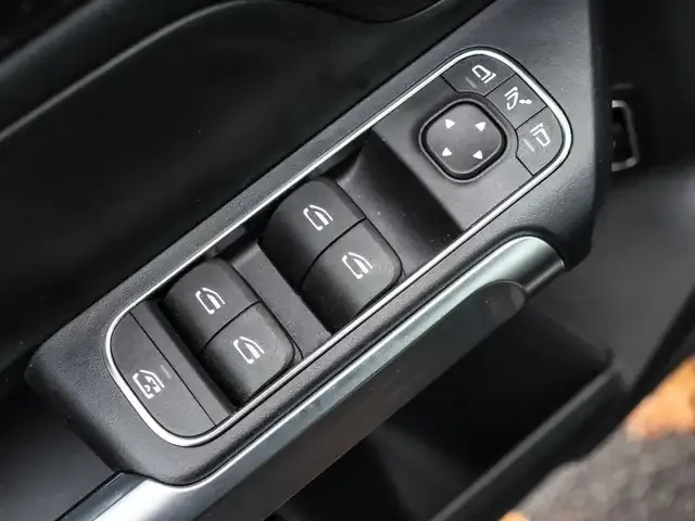 Mercedes-Benz EQB 300