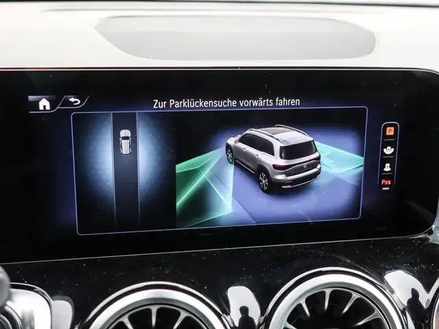 Mercedes-Benz EQB 300