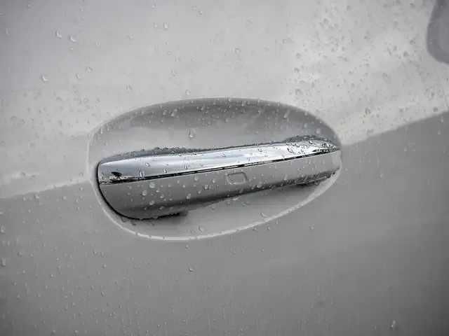 Mercedes-Benz CLE 200