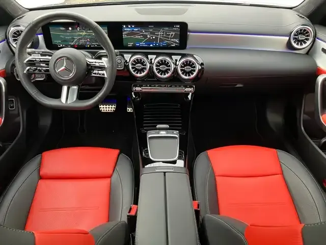 Mercedes-Benz CLA 200