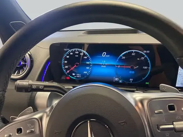 Mercedes-Benz EQB 350