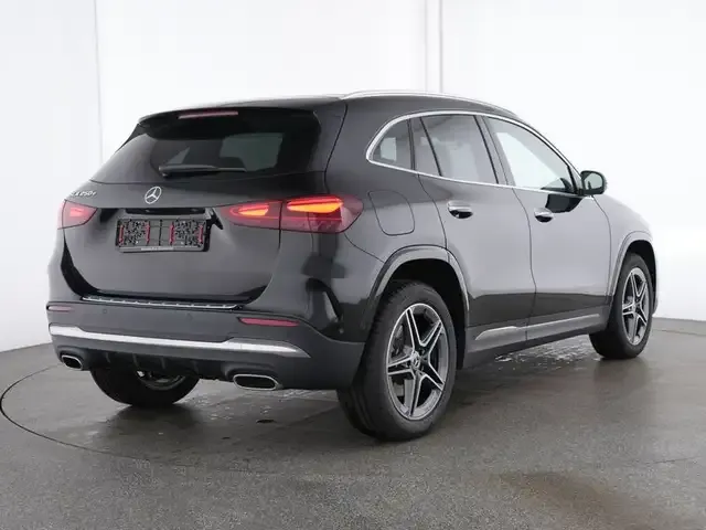 Mercedes-Benz GLA 250