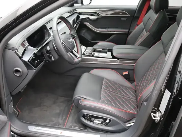 Audi S8