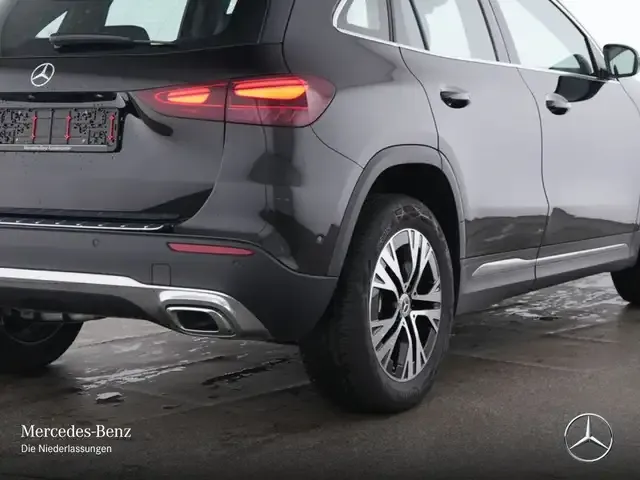 Mercedes-Benz GLA 180