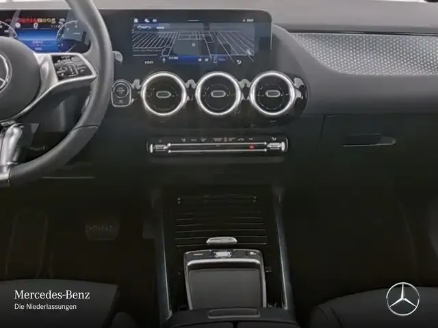 Mercedes-Benz GLA 180
