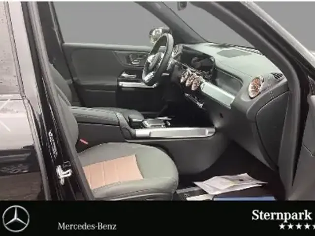 Mercedes-Benz EQB 250