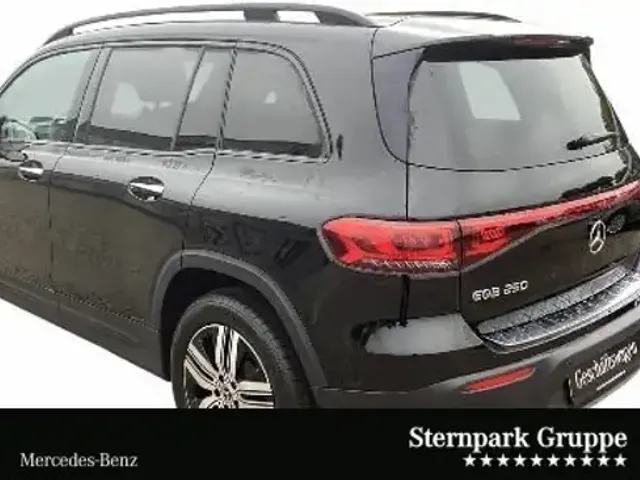 Mercedes-Benz EQB 250