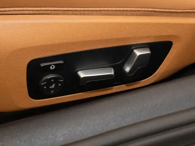 BMW 840