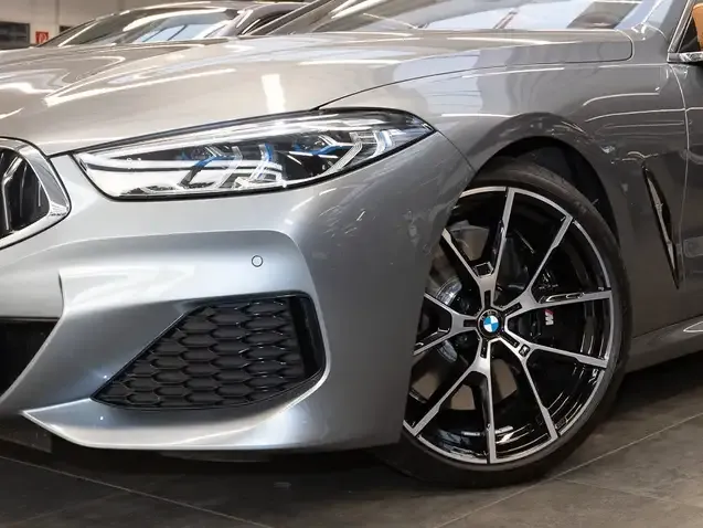 BMW 840