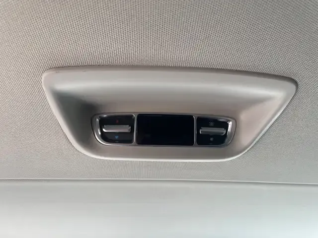 Mercedes-Benz V 220