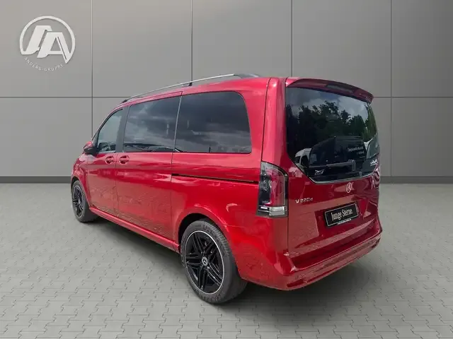 Mercedes-Benz V 220