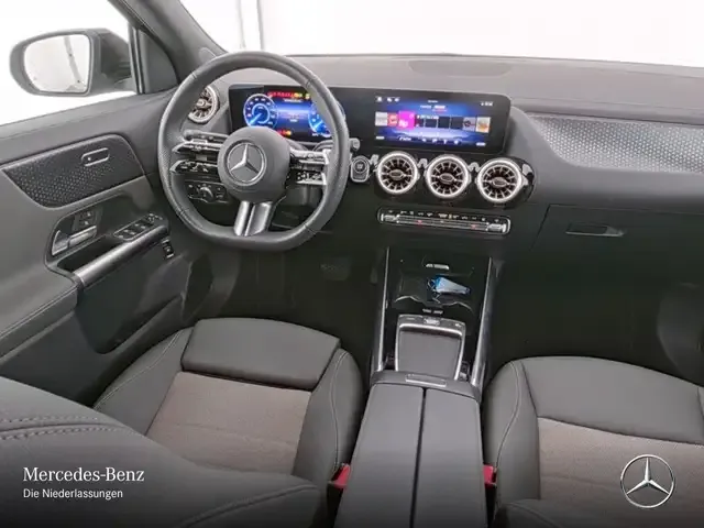 Mercedes-Benz EQA 300