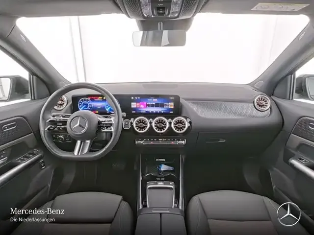 Mercedes-Benz EQA 300