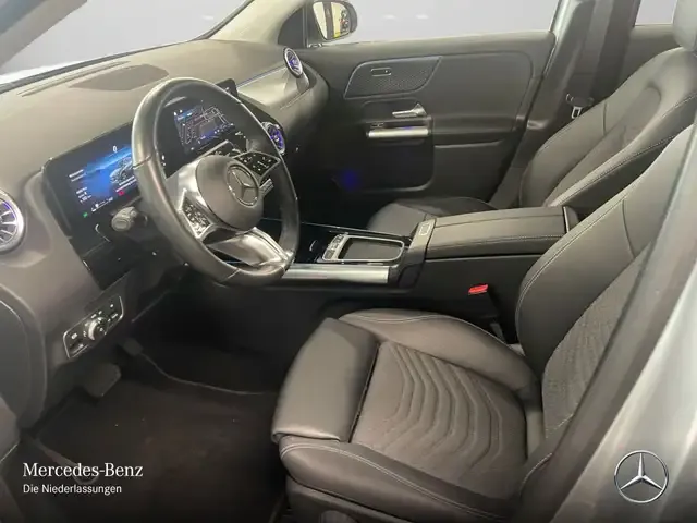 Mercedes-Benz GLA 220