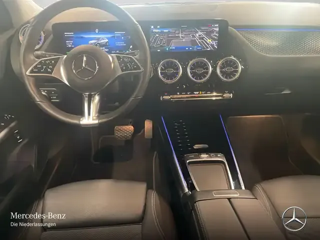 Mercedes-Benz GLA 220