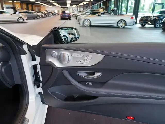 Mercedes-Benz E 400