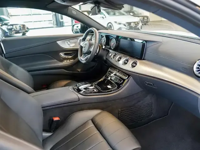 Mercedes-Benz E 400