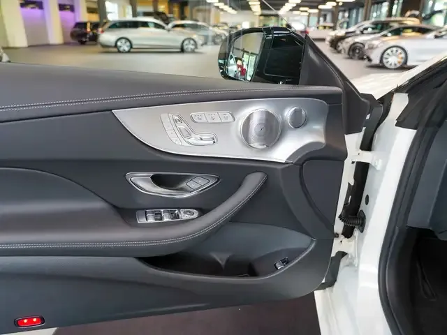 Mercedes-Benz E 400