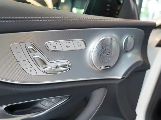 Mercedes-Benz E 400