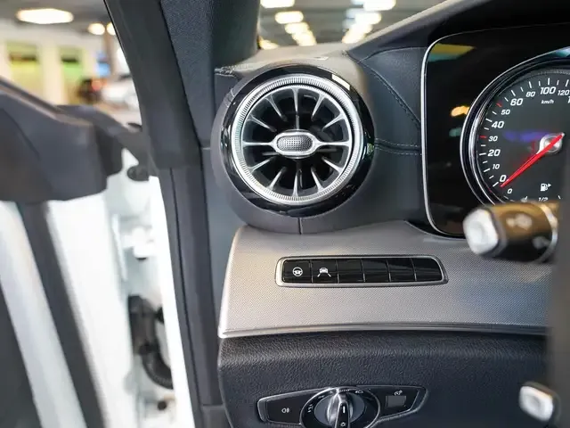 Mercedes-Benz E 400