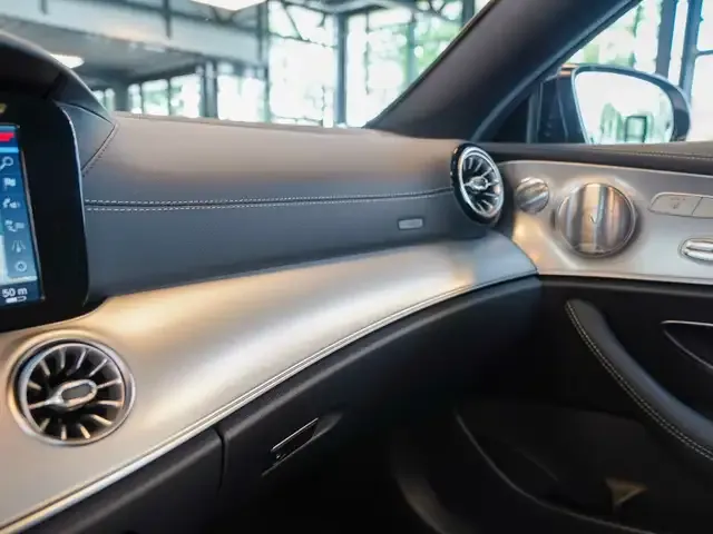Mercedes-Benz E 400