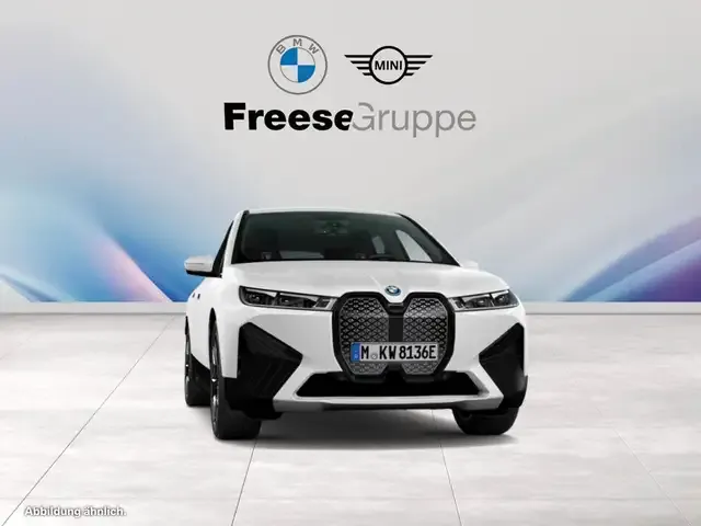 BMW iX