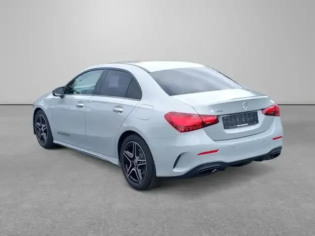 Mercedes-Benz A 200