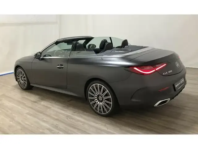 Mercedes-Benz CLE 300