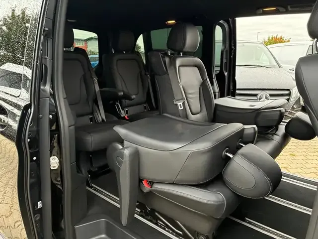 Mercedes-Benz EQV 300