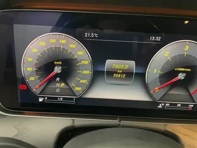 Mercedes-Benz E 220