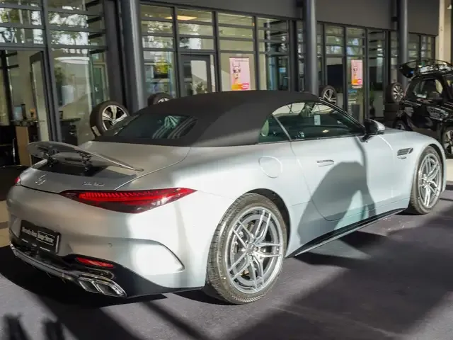 Mercedes-Benz SL 63 AMG