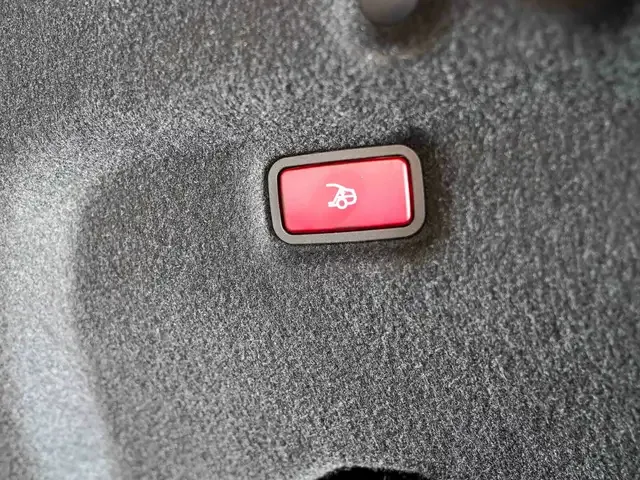 Mercedes-Benz SL 63 AMG