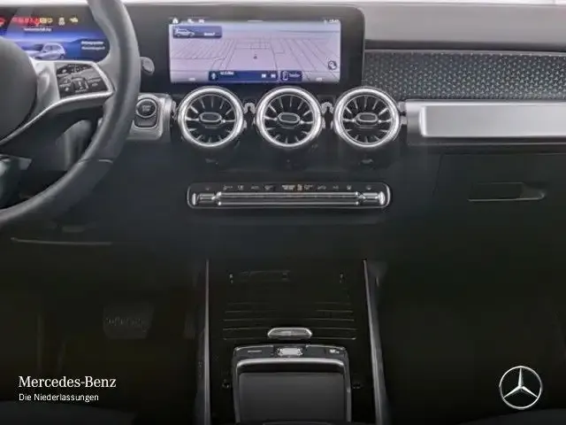 Mercedes-Benz EQB 250