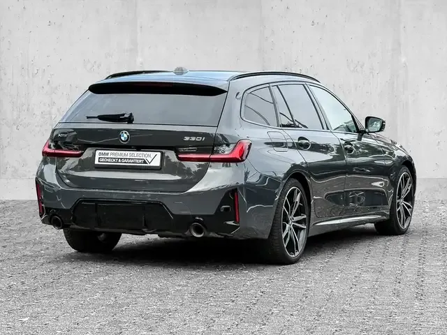 BMW 330