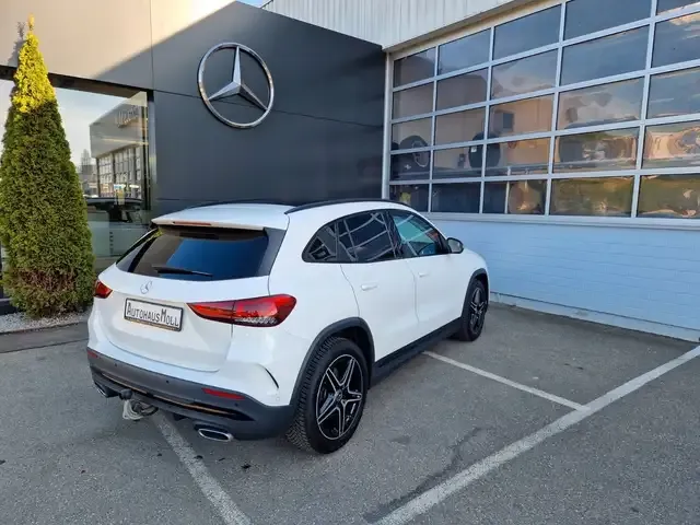 Mercedes-Benz GLA 250