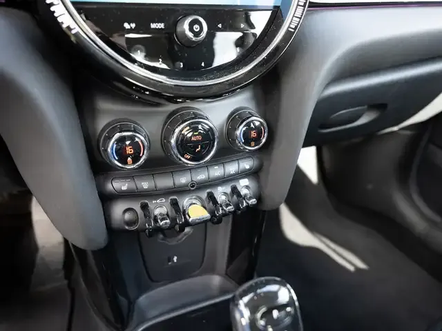 MINI Cooper SE