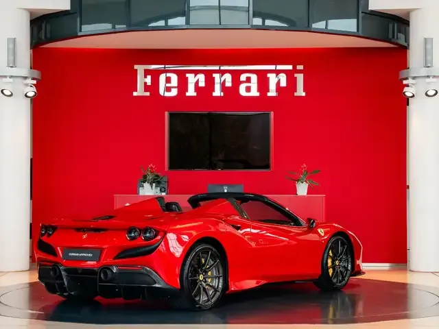 Ferrari F8 Spider