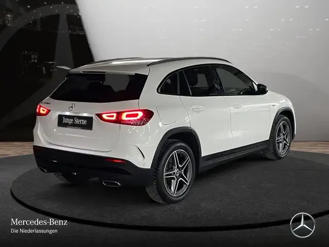 Mercedes-Benz GLA 250