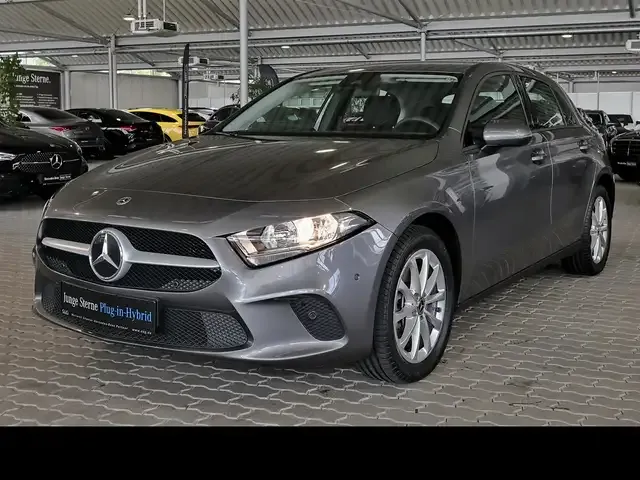 Mercedes-Benz A 250
