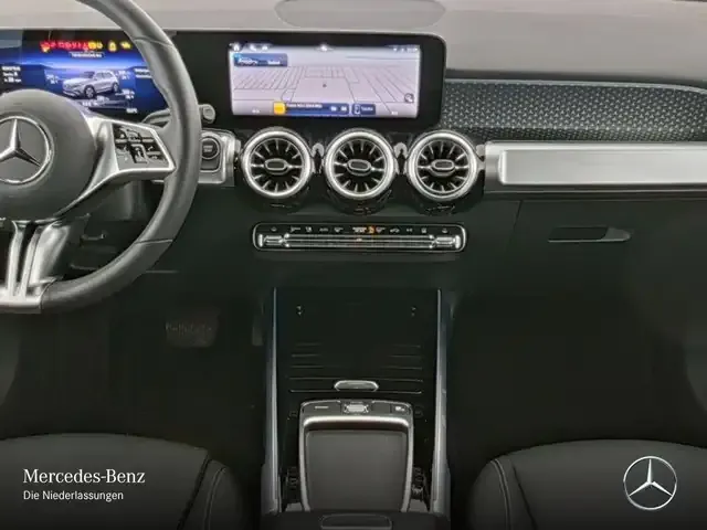 Mercedes-Benz EQB 300