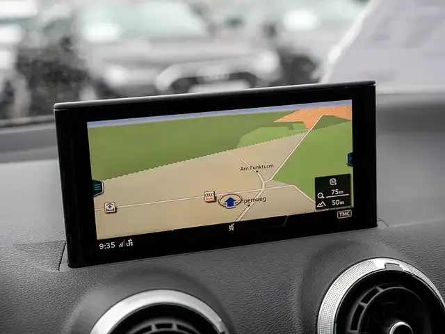 Audi SQ2