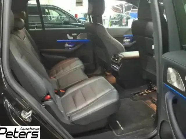 Mercedes-Benz GLS 400