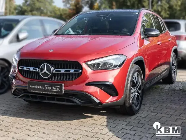 Mercedes-Benz GLA 180
