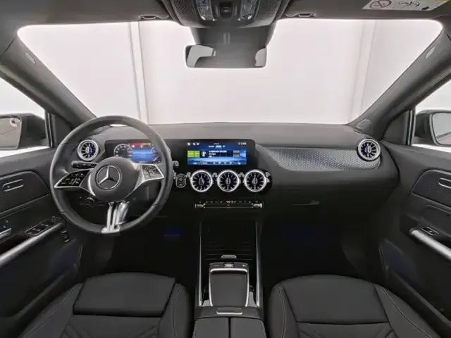 Mercedes-Benz GLA 180