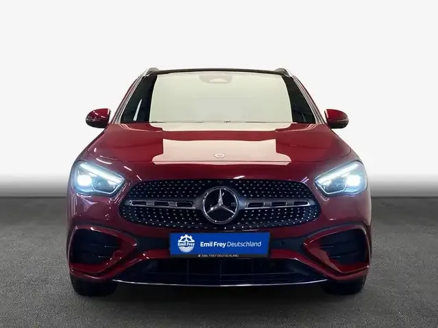 Mercedes-Benz GLA 200