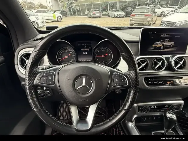 Mercedes-Benz X 350